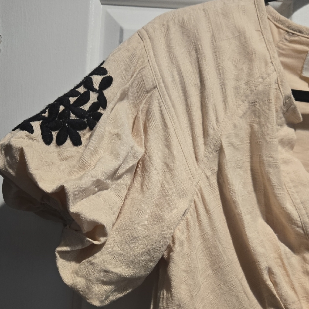 Anthropologie Cream Mini Dress with Black Embroidery Size 4 - Picture 7 of 14